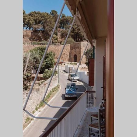 John'S House Under The Castle Of Kalamata Exterior foto