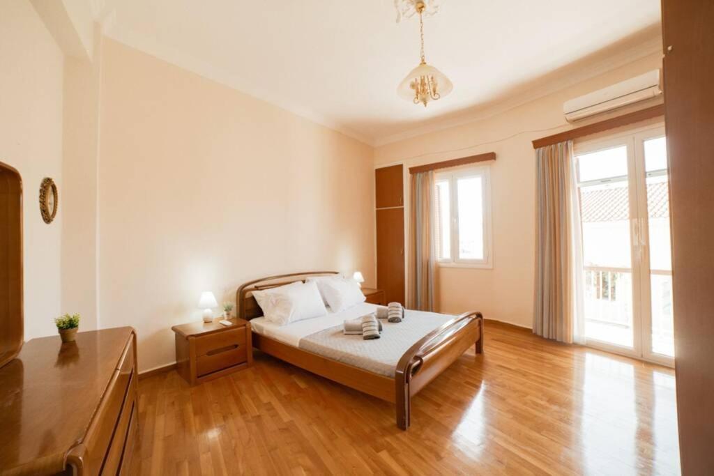 John'S House Under The Castle Of Kalamata Exterior foto