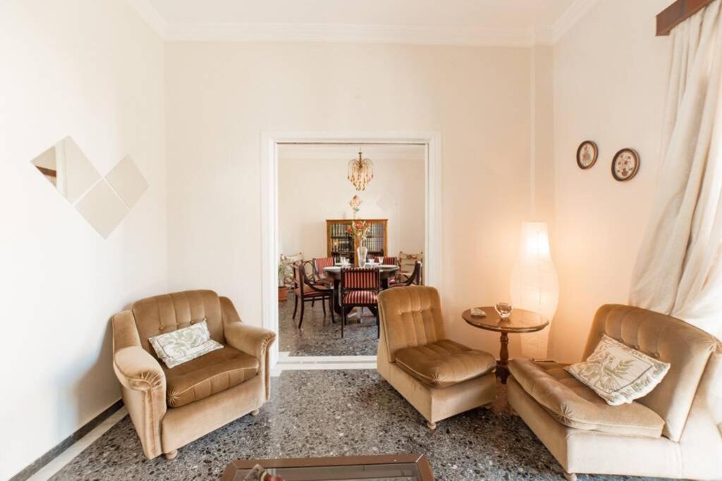 John'S House Under The Castle Of Kalamata Exterior foto